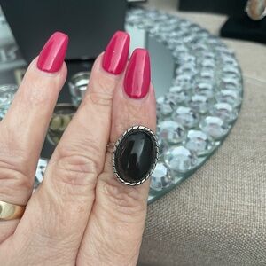 ✨🖤Adj Black Mood Oval Ring✨Preloved